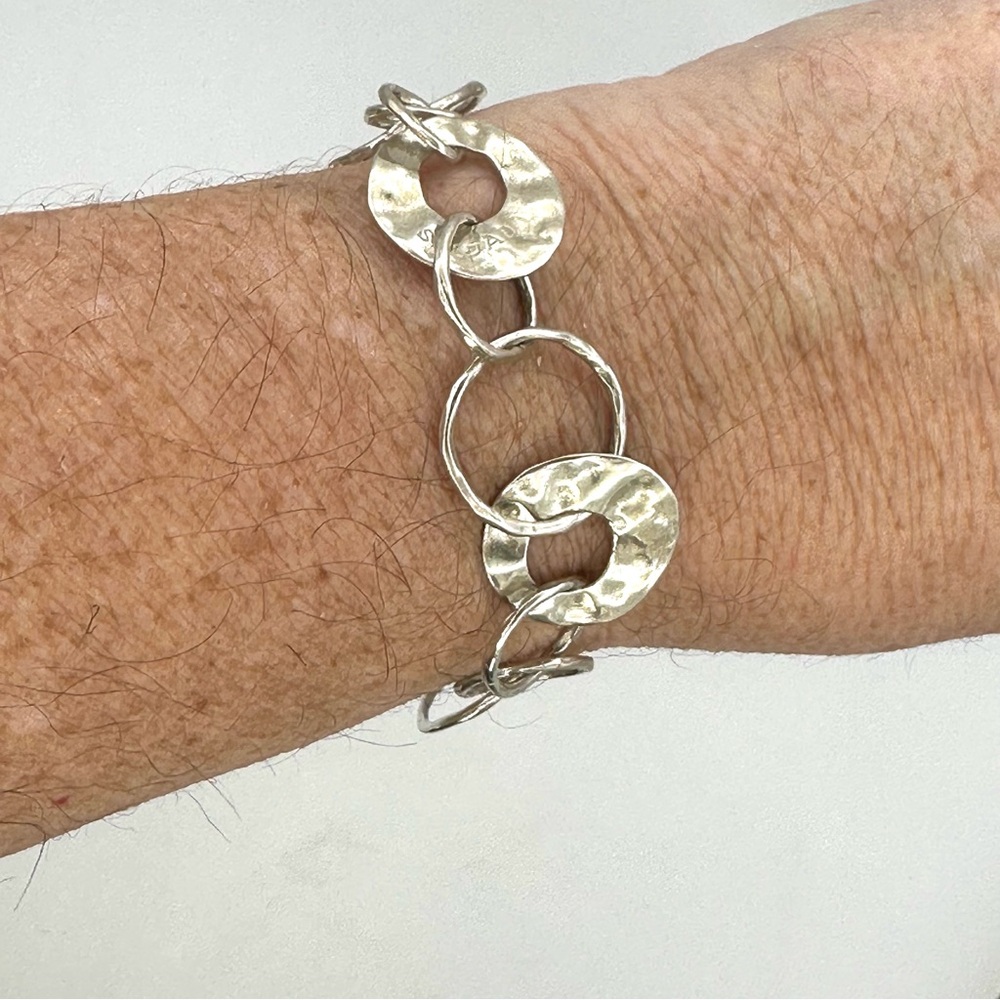 Silpada Retired B1217 Sterling Silver Hammered Circle “ Paper  Chain” Bracelet - Picture 7 of 7